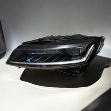 Laden Sie das Bild in den Galerie-Viewer, Frontscheinwerfer Skoda Superb III 3V1941015D LED Links Scheinwerfer Headlight