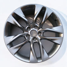 Laden Sie das Bild in den Galerie-Viewer, 1x Alufelge 19 Zoll 8.0&quot; 5x114.3 34ET Glanz Silber 529102M300 Genesis Rim Wheel