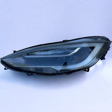 Load image into Gallery viewer, Frontscheinwerfer Tesla Model S 1065045-00-B Ein Stück (Rechts oder Links)