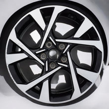 Load image into Gallery viewer, 1x Alufelge 18 Zoll 7.5&quot; 5x114.3 52ET Glanz Schwarz 52910-J9800 Hyundai Kona