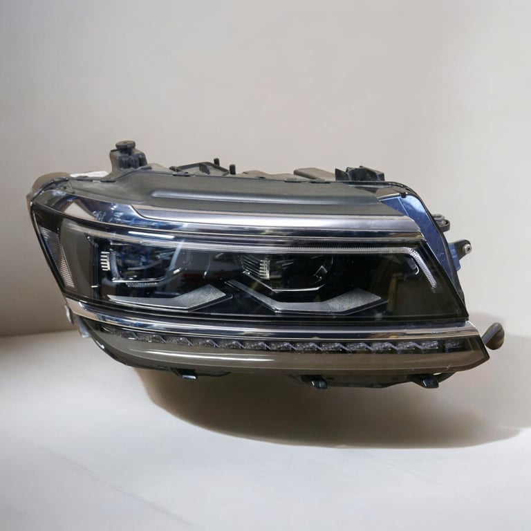 Frontscheinwerfer VW Tiguan 5NB941082A LED Rechts Scheinwerfer Headlight SCH5596758016mq