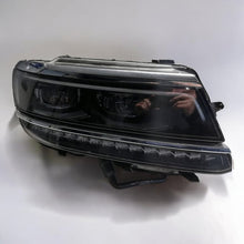 Load image into Gallery viewer, Frontscheinwerfer VW Tiguan Allspace 5NN941114C Rechts Scheinwerfer Headlight