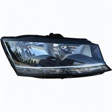 Laden Sie das Bild in den Galerie-Viewer, Frontscheinwerfer Skoda Fabia III 6V1941016D Rechts Scheinwerfer Headlight SCH5158307079cv