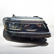 Laden Sie das Bild in den Galerie-Viewer, Frontscheinwerfer VW Tiguan Allspace 5NN941082C LED Rechts Headlight