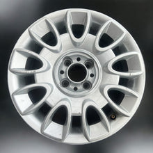 Laden Sie das Bild in den Galerie-Viewer, 1x Alufelge 15 Zoll 6.0&quot; 4x98 35ET Glanz Silber 50901666 Fiat 500 Rim Wheel