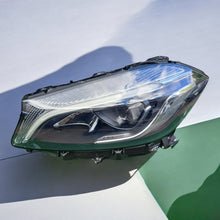 Laden Sie das Bild in den Galerie-Viewer, Frontscheinwerfer Mercedes-Benz W176 A1769068900 LED Links Headlight SCH1232667260gl