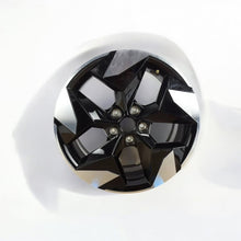 Laden Sie das Bild in den Galerie-Viewer, 1x Alufelge 18 Zoll 7.0&quot; 5x114.3 35ET 403002401R Renault Rim Wheel