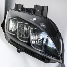 Laden Sie das Bild in den Galerie-Viewer, Frontscheinwerfer Hyundai Kona 92102-J9600 Full LED Rechts Headlight