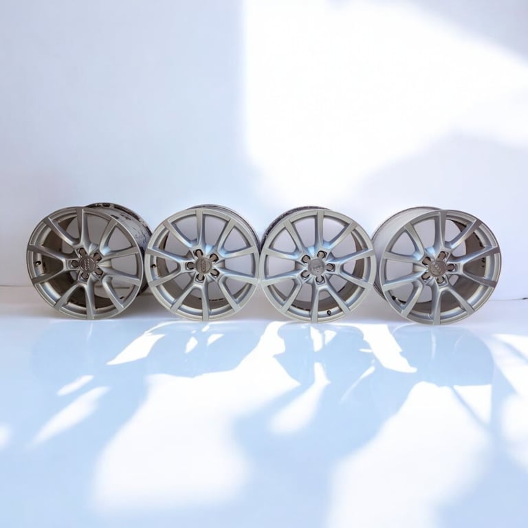 4x Alufelge 18 Zoll 8.0" 5x112 8R0601025C Audi A5 A4 Rim Wheel