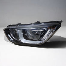 Load image into Gallery viewer, Frontscheinwerfer Hyundai I20 921014P500 Links Scheinwerfer Headlight