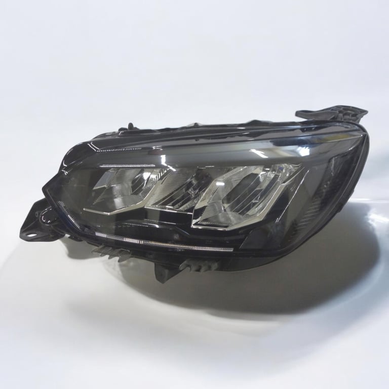 Frontscheinwerfer Peugeot 2008 208 II 73313327 9833036380 Full LED Links SCH9555771267lv