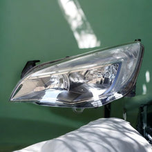 Laden Sie das Bild in den Galerie-Viewer, Frontscheinwerfer Opel Astra J 13253646 Links Scheinwerfer Headlight SCH2221136391qp