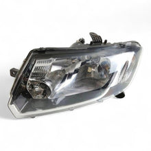 Load image into Gallery viewer, Frontscheinwerfer Dacia Sandero 260608494R Ein Stück (Rechts oder Links)