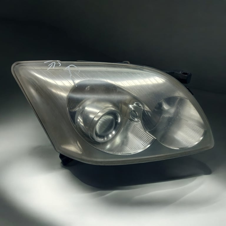 Frontscheinwerfer Toyota Avensis Rechts Scheinwerfer Headlight SCH7789701278jq