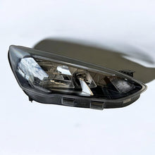 Load image into Gallery viewer, Frontscheinwerfer Ford Focus MX7B-13E014-CE LED Rechts Scheinwerfer Headlight