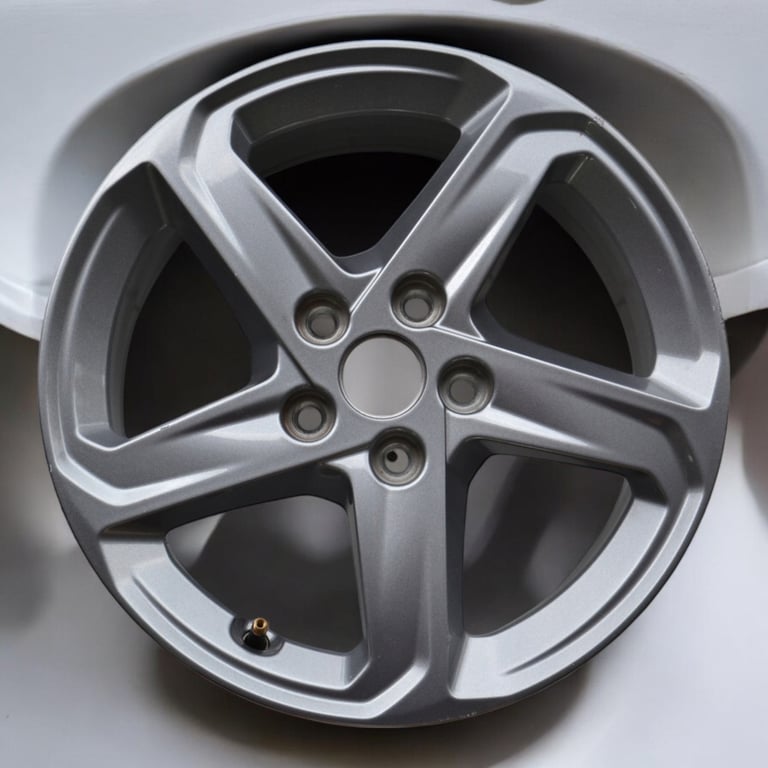 1x Alufelge 16 Zoll 6.5" 5x108 50ET Glanz Graphit JX7J-1007-A1C Ford Focus