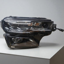 Laden Sie das Bild in den Galerie-Viewer, Frontscheinwerfer Skoda Karoq 57B941036 Rechts Scheinwerfer Headlight SCH9148603738dk