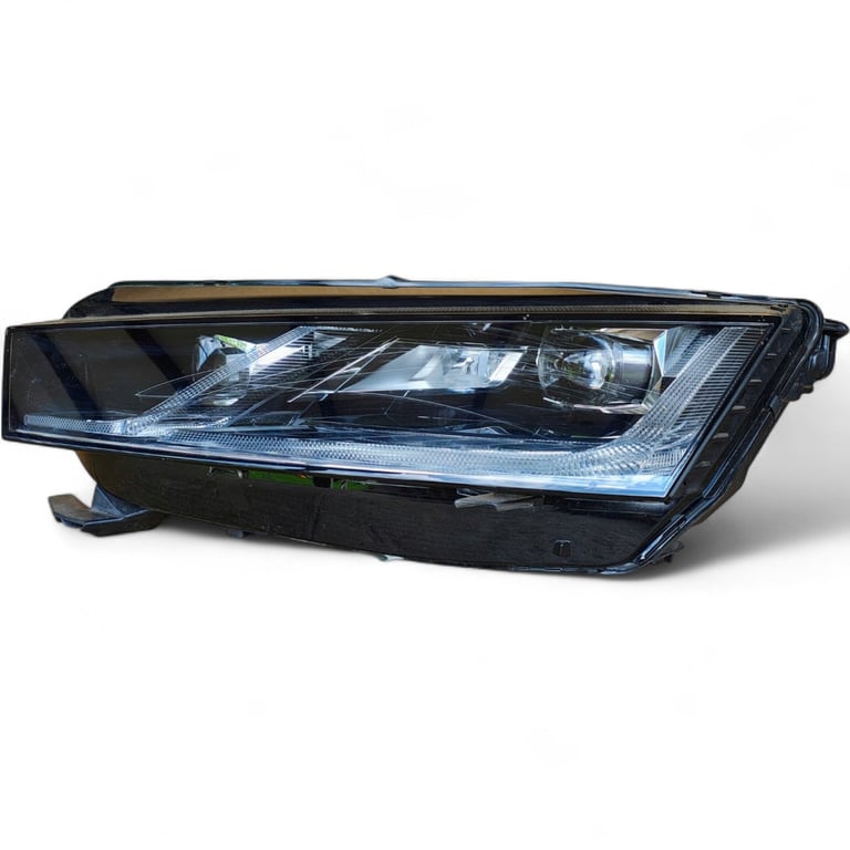 Frontscheinwerfer Skoda Octavia IV 5E4941015B LED Ein Stück (Rechts oder Links) SCH2687578680uc