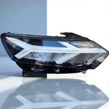 Laden Sie das Bild in den Galerie-Viewer, Frontscheinwerfer Dacia Sandero III Jogger 260107920R LED Rechts Headlight