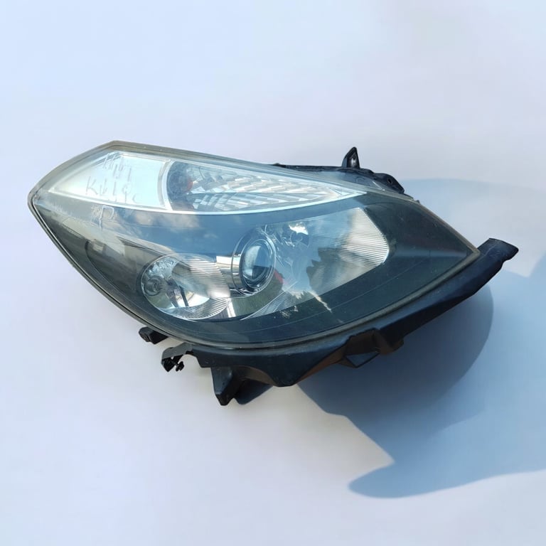 Frontscheinwerfer Renault Clio III LED Ein Stück (Rechts oder Links) Headlight