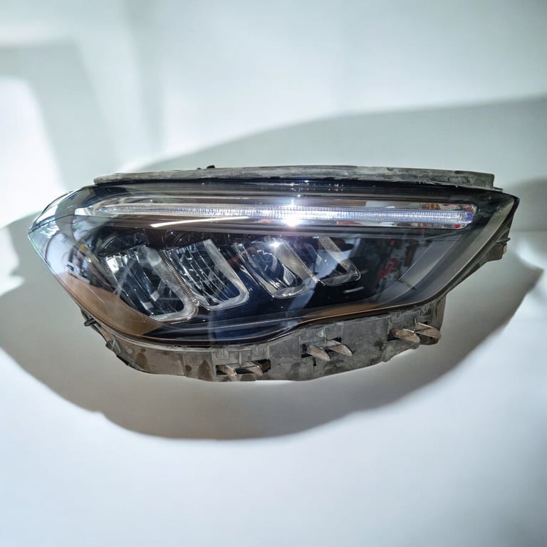 Frontscheinwerfer Mercedes-Benz W247 A2479063604 LED Rechts Headlight