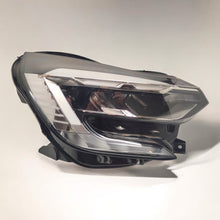 Laden Sie das Bild in den Galerie-Viewer, Frontscheinwerfer Renault Captur 260104095R Full LED Rechts Headlight