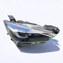 Laden Sie das Bild in den Galerie-Viewer, Frontscheinwerfer Mazda Cx3 D10E-51030 LED Rechts Scheinwerfer Headlight