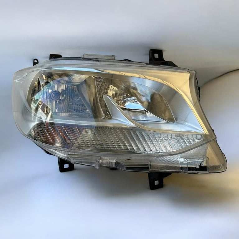 Frontscheinwerfer Mercedes-Benz Sprinter 9109060100 Rechts Headlight