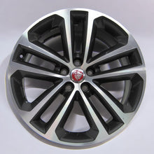 Laden Sie das Bild in den Galerie-Viewer, 1x Alufelge 19 Zoll HK8M-1007-NA Jaguar E Pace Rim Wheel