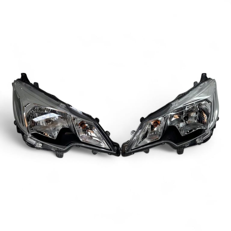 Frontscheinwerfer Mitsubishi Space Star W5335 Ein Stück (Rechts oder Links)