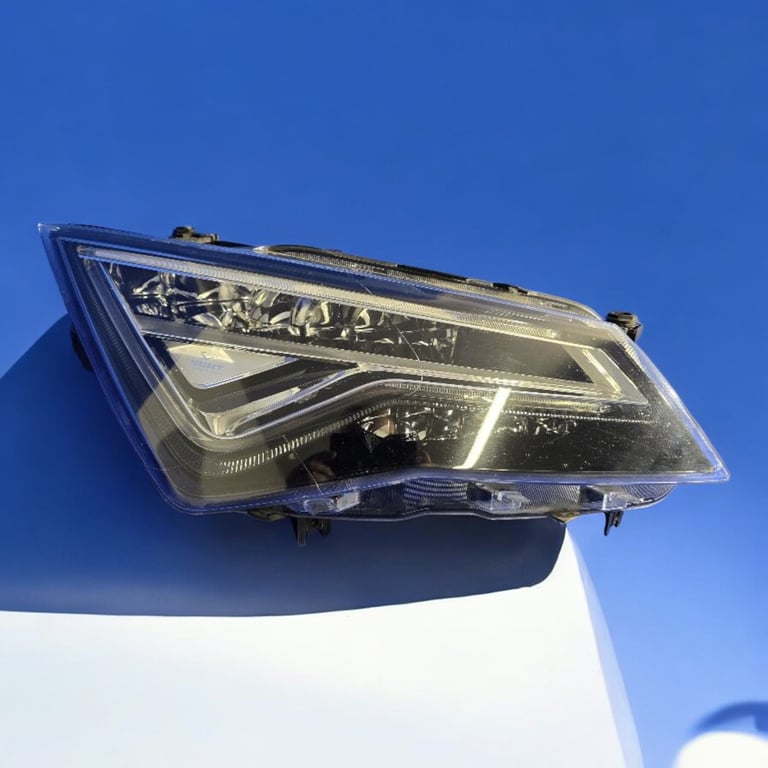 Frontscheinwerfer Seat Ateca 576941008D Full LED Rechts Scheinwerfer Headlight