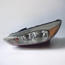 Laden Sie das Bild in den Galerie-Viewer, Frontscheinwerfer Ford Focus F1EB-13W030-AF Links Scheinwerfer Headlight SCH9897735321wa