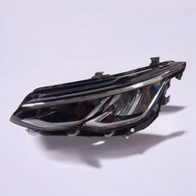 Laden Sie das Bild in den Galerie-Viewer, Frontscheinwerfer VW Golf VIII 5H1941005B 90150890 Links Scheinwerfer Headlight