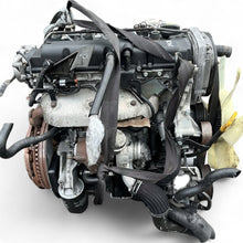 Laden Sie das Bild in den Galerie-Viewer, Motor Kia Sorento I D4CB 2.5 CRDI 170PS Diesel Engine Komplett