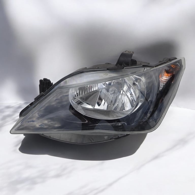 Frontscheinwerfer Seat Ibiza IV Links Scheinwerfer Headlight SCH4073187594qp