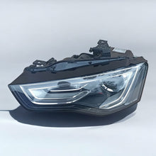 Laden Sie das Bild in den Galerie-Viewer, Frontscheinwerfer Audi A5 8T0941031C 030127428104 Xenon Links Headlight