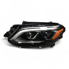 Laden Sie das Bild in den Galerie-Viewer, Frontscheinwerfer Mercedes-Benz Gle W166 A1669065503 Rechts oder Links