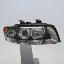 Laden Sie das Bild in den Galerie-Viewer, Frontscheinwerfer Audi A4 B6 00-8E0941004F- Rechts Scheinwerfer Headlight