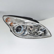 Laden Sie das Bild in den Galerie-Viewer, Frontscheinwerfer Hyundai I30 92102-2LXXX Rechts Scheinwerfer Headlight