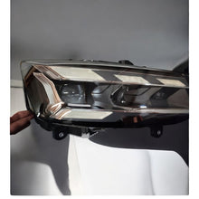 Load image into Gallery viewer, Frontscheinwerfer Audi Q2 81A941036 Rechts Scheinwerfer Headlight SCH2434931981pv