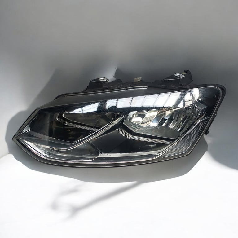 Frontscheinwerfer VW Polo 6C1941005B Links Scheinwerfer Headlight