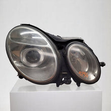 Load image into Gallery viewer, Frontscheinwerfer Mercedes-Benz W211 TOL9329 Rechts Scheinwerfer Headlight SCH2161621383iw