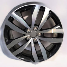 Laden Sie das Bild in den Galerie-Viewer, 1x Alufelge 17 Zoll 7.0&quot; 5x110 41ET 5J0601025N Skoda Fabia Rim Wheel