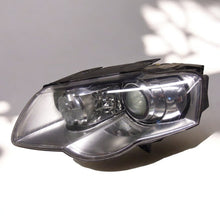 Laden Sie das Bild in den Galerie-Viewer, Frontscheinwerfer VW Passat 3C0941751G Xenon Links Scheinwerfer Headlight