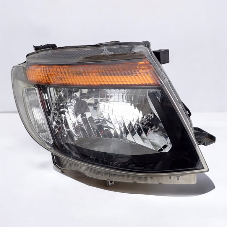 Frontscheinwerfer Ford Ranger Rechts Scheinwerfer Headlight