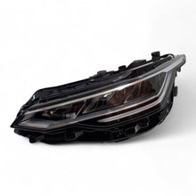 Load image into Gallery viewer, Frontscheinwerfer VW Golf VIII LED Ein Stück (Rechts oder Links) Headlight SCH7920397771mp