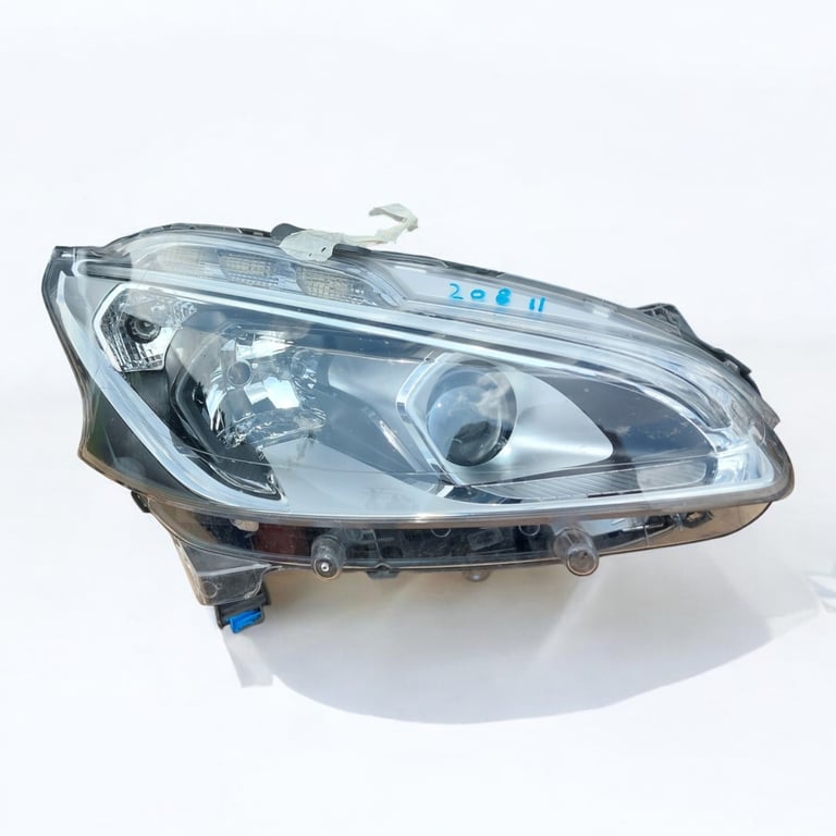 Frontscheinwerfer Peugeot 208 I 9810805880 90048532 Rechts Headlight