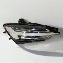 Load image into Gallery viewer, Frontscheinwerfer Volvo S60 III 32338014 LED Rechts Scheinwerfer Headlight SCH2852937155uv