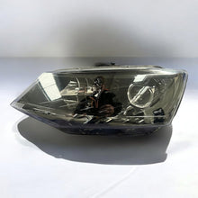 Load image into Gallery viewer, Frontscheinwerfer Skoda Fabia III 6V1941015B Links Scheinwerfer Headlight