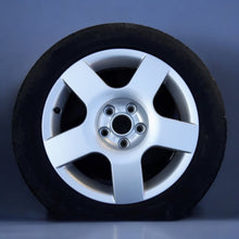 Laden Sie das Bild in den Galerie-Viewer, 1x Alufelge 16 Zoll 7.0&quot; 5x112 42ET Silber 8E0601025T Audi A4 B7 Rim Wheel